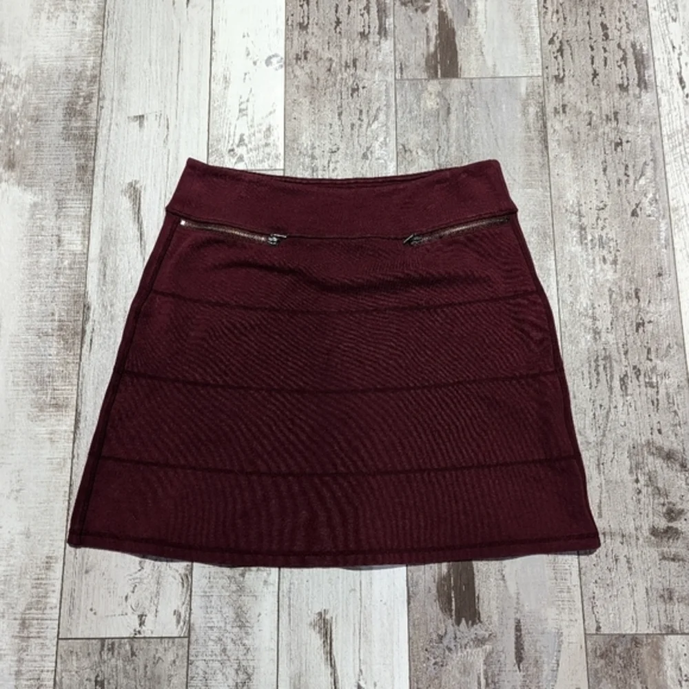 Athleta starta skirt knitted size m burgundy red‎